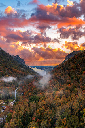 DAWN IN THE GORGE
